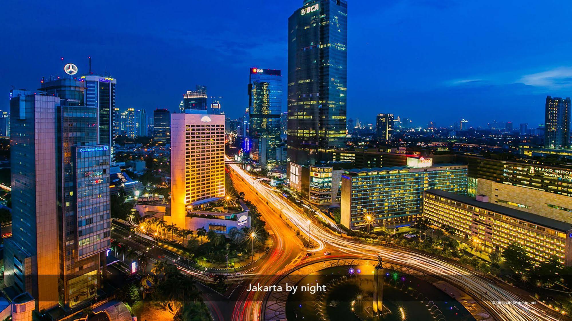 Отель Kemang Eleven Джакарта Экстерьер фото
